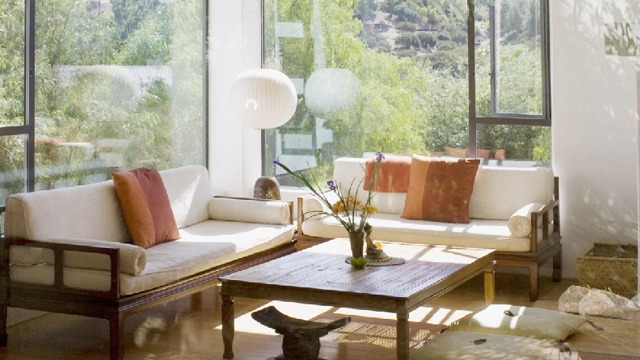 防曬膜貼在窗戶(hù)的哪一面？